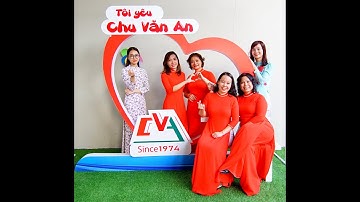 Tập thể giáo viên khối 2 trường Tiểu học Chu Văn An, quận Tây Hồ, Hà Nội