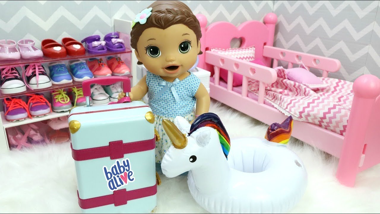 Baby Alive Laurinha Levou Uma Boia De Unicornio Pra Creche Youtube