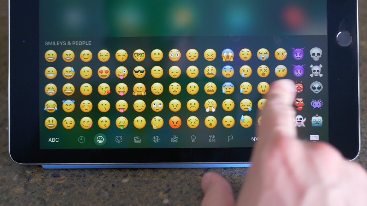Ios 10 Beta 4 100 New Emoji More Youtube