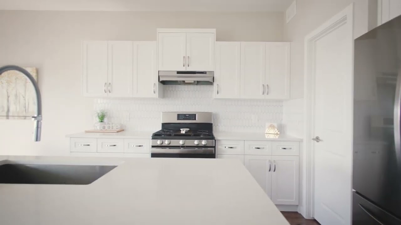 121 McCrindle Bay in RidgeWood West