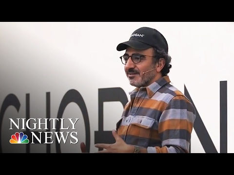 Video: Chobani Yogurt grundare Hamdi Ulukaya undertecknar Warren Buffetts miljonärs givande löfte