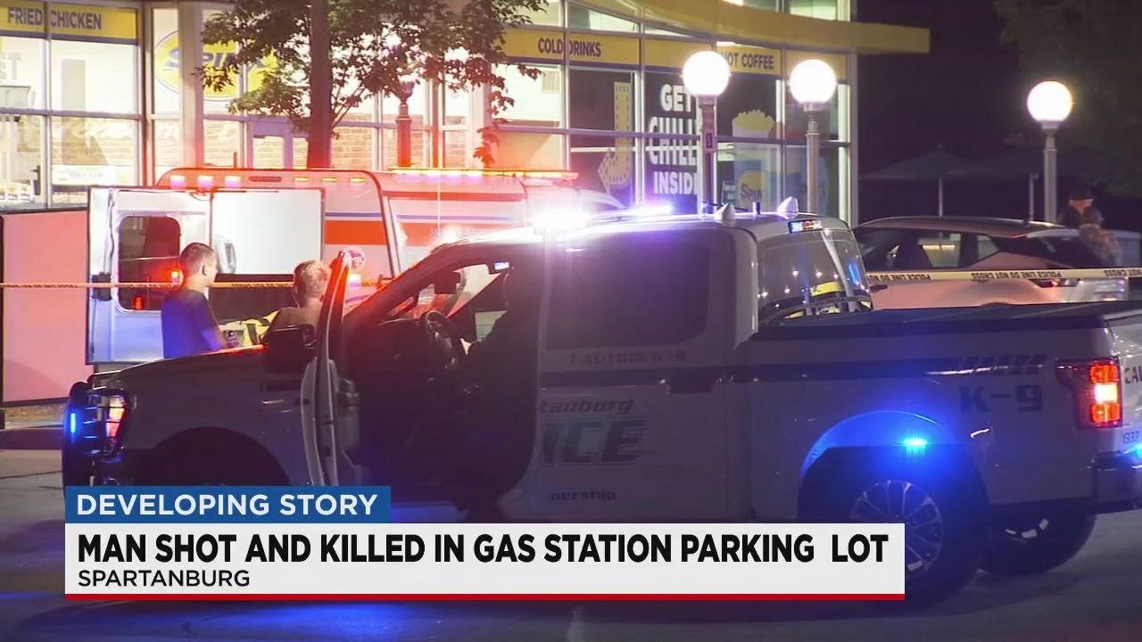 Man shot and killed in gas station parking lot - YouTube