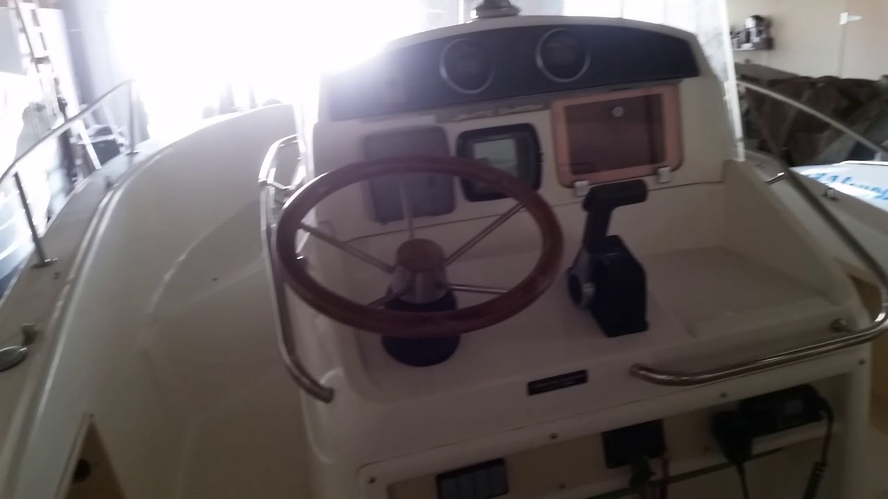 White Shark 205  - Boatshed - Boat Ref