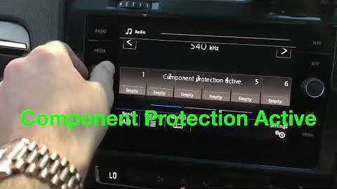 VW Golf AU GTD 2.0 Component Protection Removal On MIB2 Media Pro Head Unit