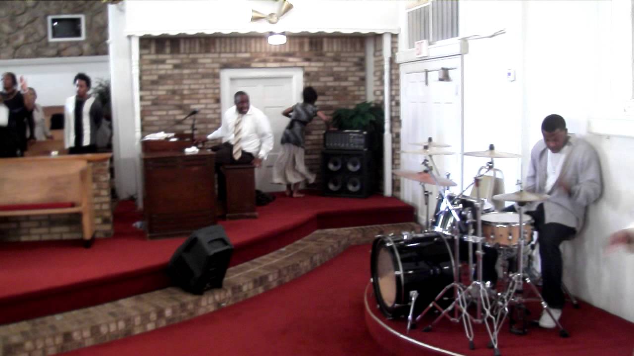 ***Praisebreak**** 121811 United Pentecostal Jubilee House of Prayer