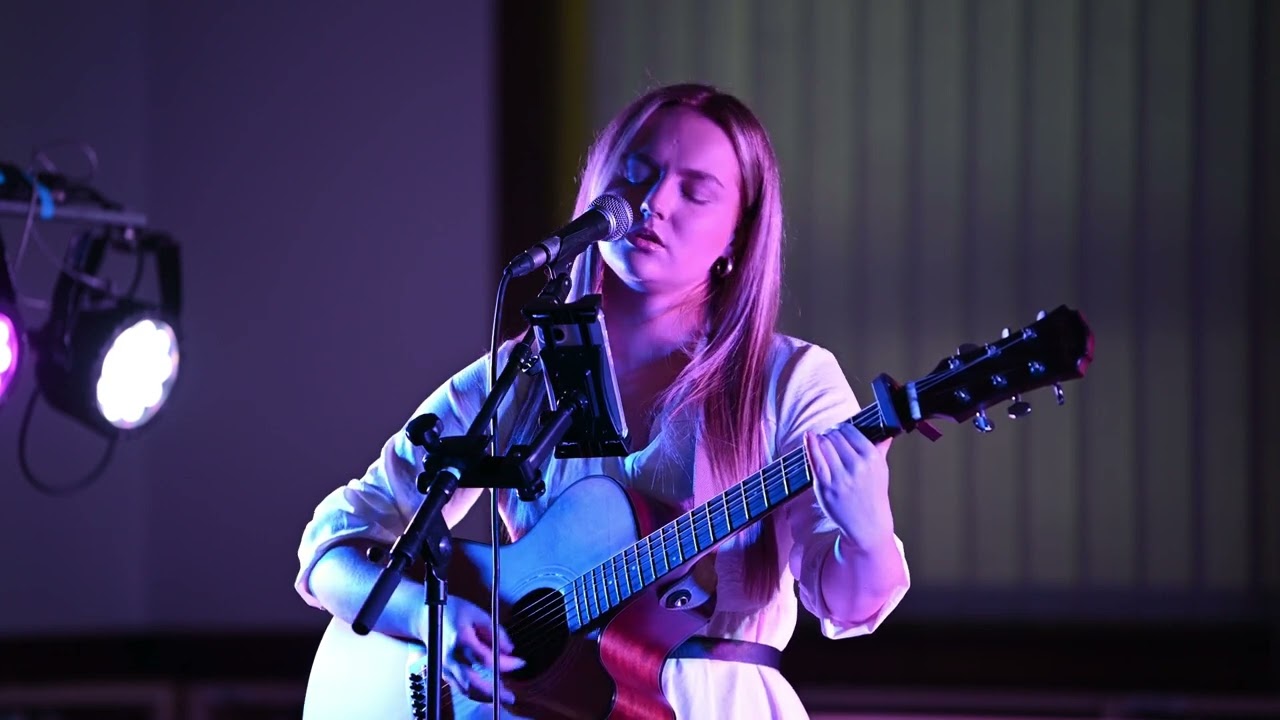 Olivia Dacre "Echo" Live: Get it Loud in Libraries supporting Holly Macve