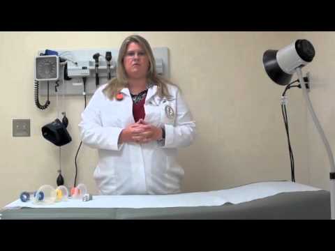 USF: Using an Aerochamber with Mask - YouTube