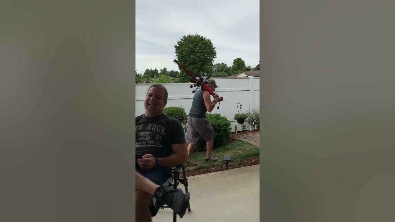 Reveille Song Interrupts Veteran Grandpa’s Yard Work