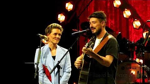 Brandi Carlile & Marcus Mumford - How (The Greek T...