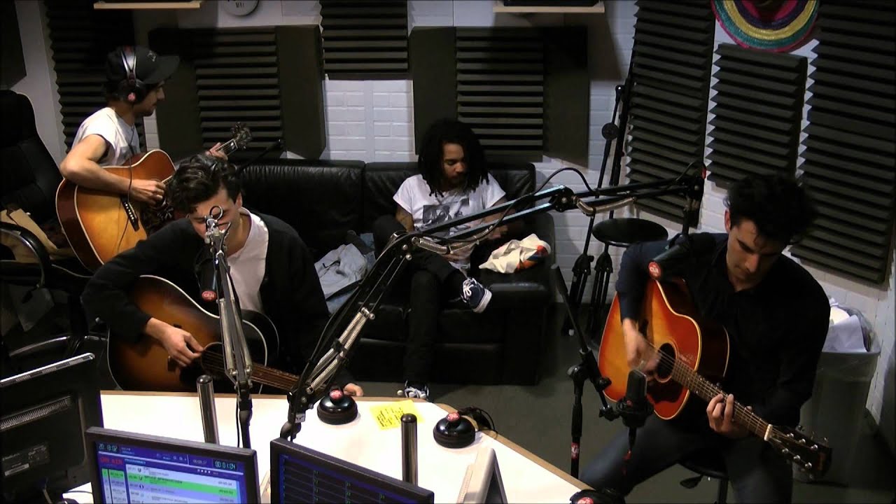 BB Brunes - Michel Berger Cover - Session Acoustique OÜI FM