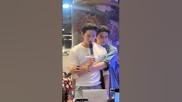 And then william hug est 😭😭😭😭 they’re insane 😭 #williamest #williamjkp #est_rvp