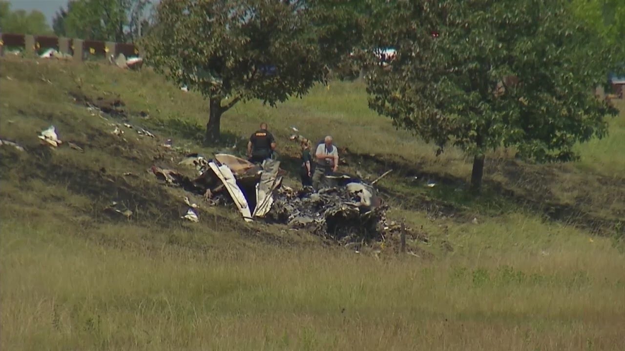 Man skydived from plane minutes before deadly crash in Niagara County ...