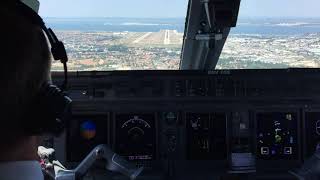 Atterrissage Marseille Air France ERJ-145 (cockpit landing)