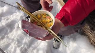 外で食べるカップヌードルはどうしてこんなに旨いのか！？