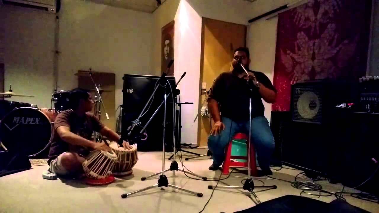 Tabla Beatbox - ROAR beat box vs tabla Dhol Riderz