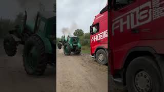 #shorts трактор тянет фуру