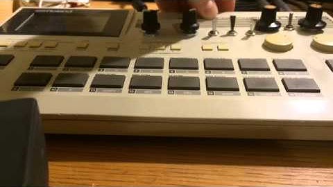 circuit bent Roland tr-505