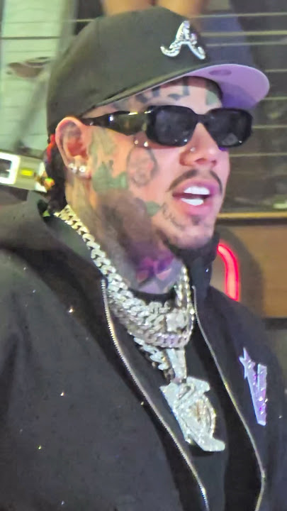 6ix9ine performs MALA live at Mango’s Tropical Cafe in Orlando Florida