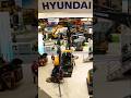 Hyundai Excavator - EV or Hydraulics servicing CONEXPO