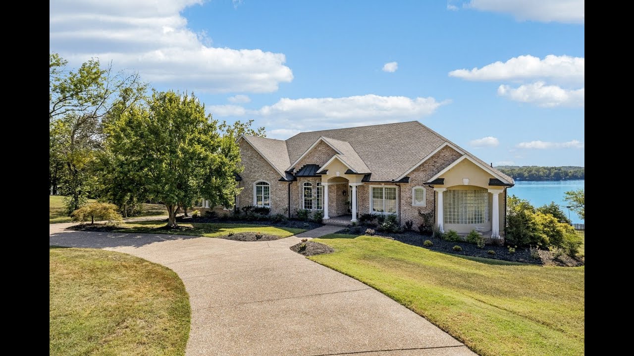 Old Hickory Lake Home for Sale 247 Woods Ferry Circle Gallatin TN 37066