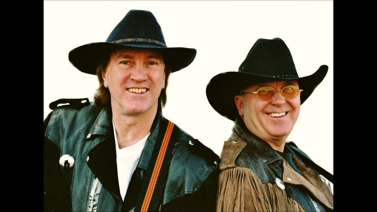 'Union Mare, Confederate Grey' by Easy Rider