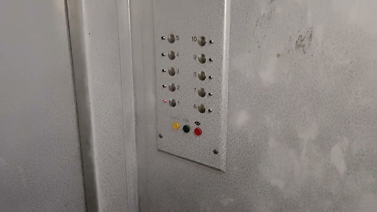 Модернизированный лифт МЛЗ, г/п 320 кг, V=1 м/с (ул. Михновского, 31, подъезд 2, г. Днепр)