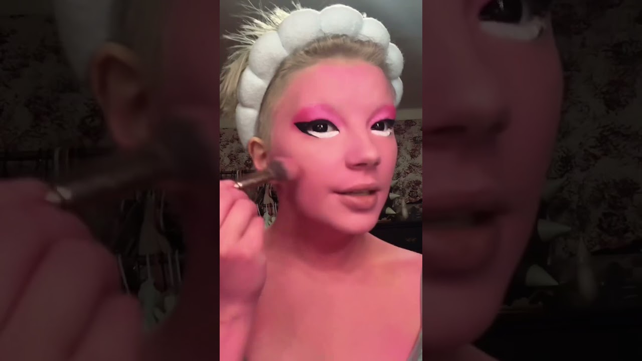 Bubblegum doesnt need eyebrows