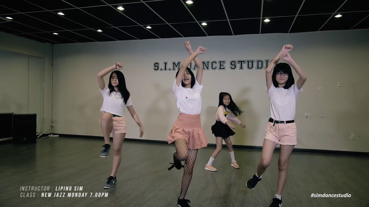 LIPING SIM / ENCHANTE - Fergie Ft Axl Jack / New Jazz Beginner