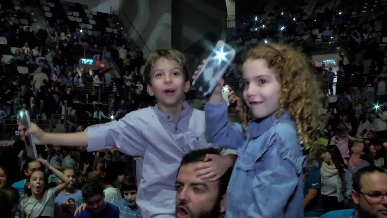 שיריאלי - שירת רבים של משפחת בית הספר הריאלי העברי בחיפה בכ