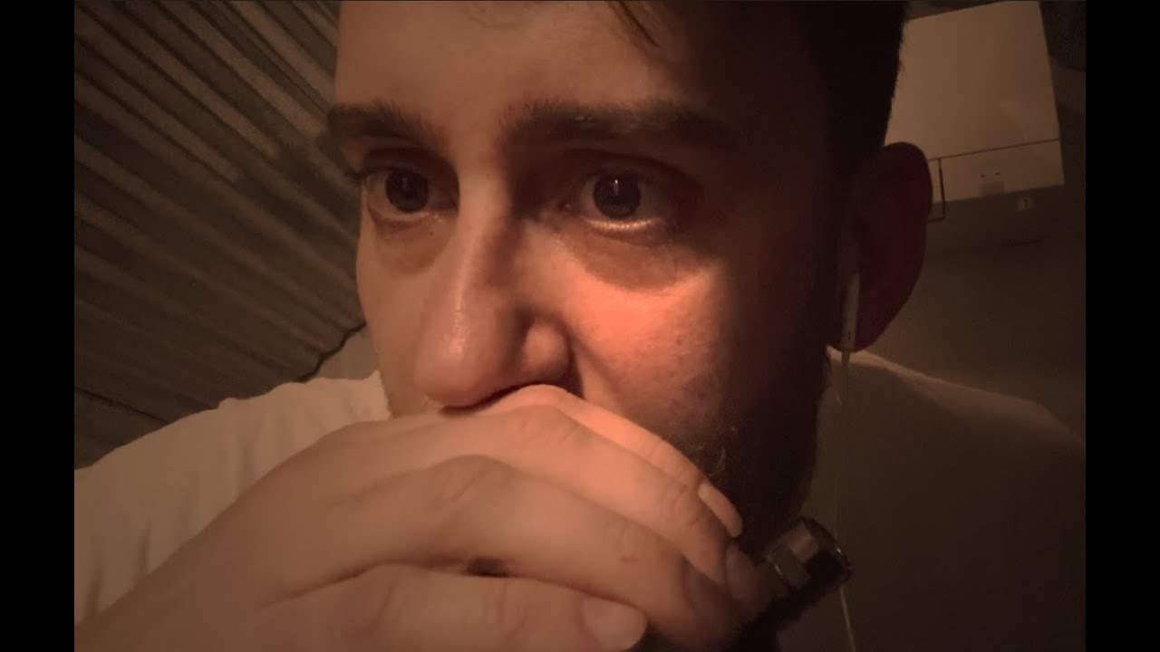 ASMR — близкий шепот, предвосхищение, звуки и движения рук, расслабление