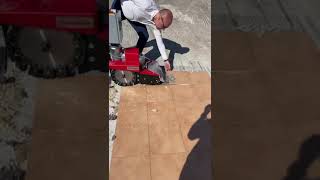 Rimozione piastrelle con SEASTRIPPER