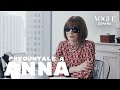 Anna Wintour: ¿qué opina sobre Rihanna y las deportivas? | Pregúntale a Anna | VOGUE España