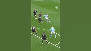 Haaland doing Haaland things 🤖 #football #haaland #mancity #premierleague #shorts #goals