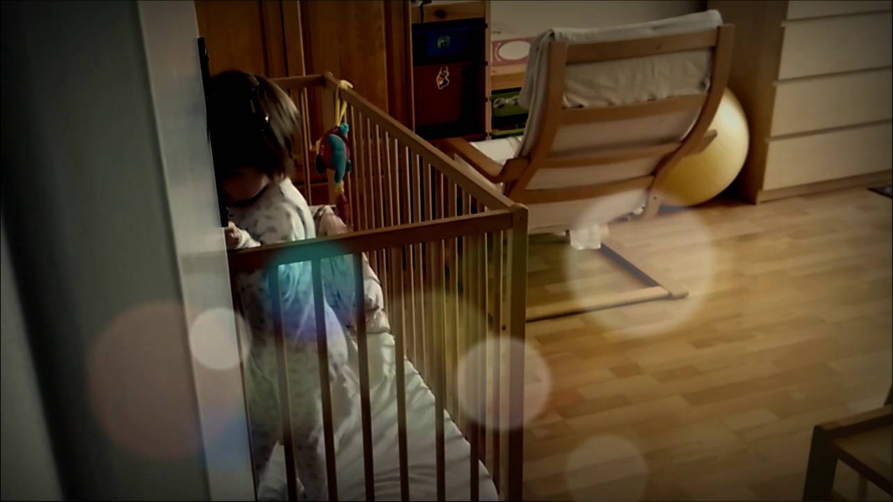 ESCAPE FROM THE BED A•Ň•A BABY 20 MONTHS CHALLENGE YouTube