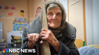 98-year-old Ukrainian woman walks miles in her slippers to escape fighting