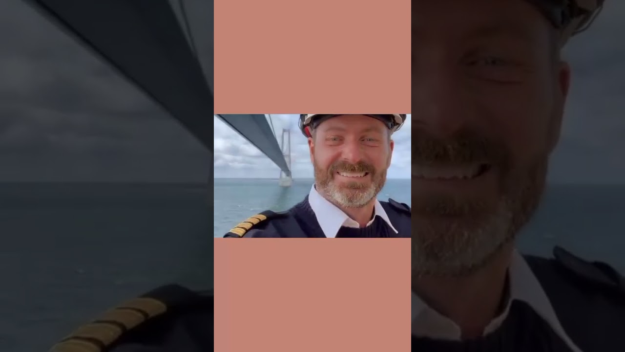 it's beautiful summer out here at the seaport ☀️ and  nice weather ☁️