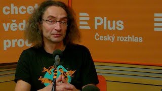 Play video: Pavel Jungwirth: Výzkum je důležitý kvůli udržení základní kulturní úrovně země