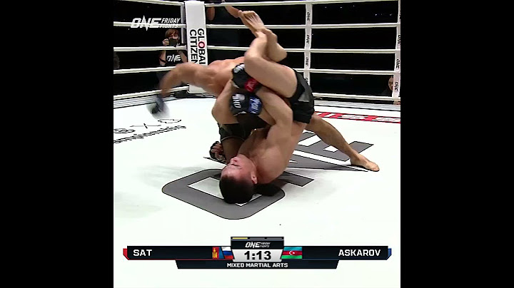 LOCKED UP 🔒 Nachyn Sat scores a first-round submission by triangle choke!