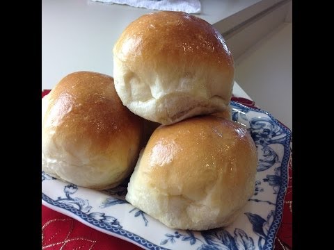 Amy's Bread Machine Dinner Rolls