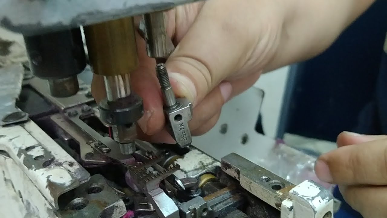 الماكينة الاورلية وطريقة تغير المنجلة