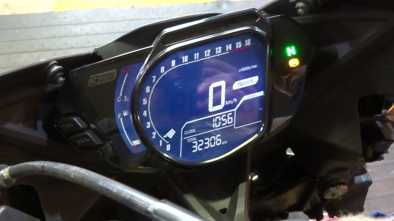 CBR250RR(MC51-1005) エンジン始動 メーター動画 ‪@JunkYard069‬ - YouTube