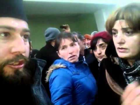 ხიჭაურის უნივერსიტეტში დაბარებული მშობლები