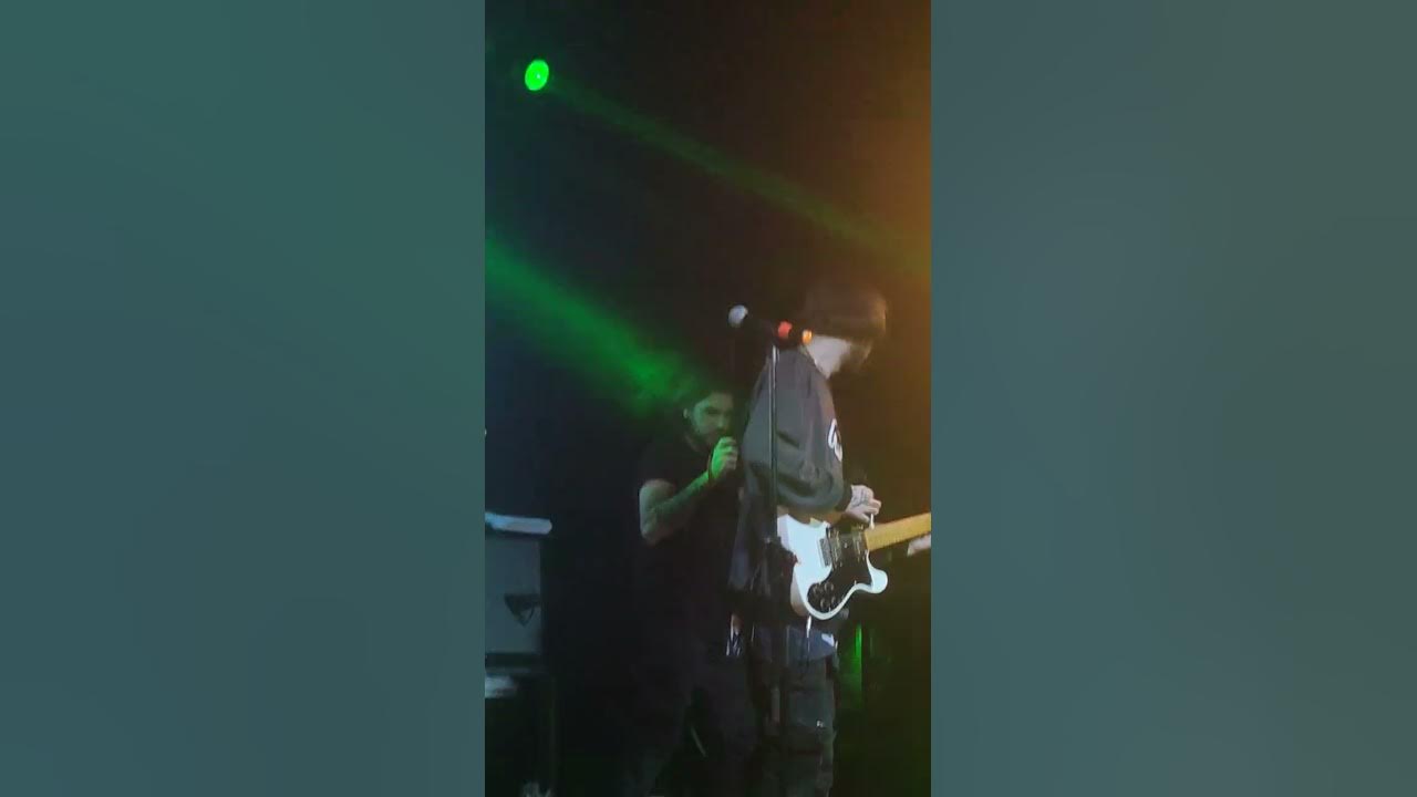 молодость внутри горе