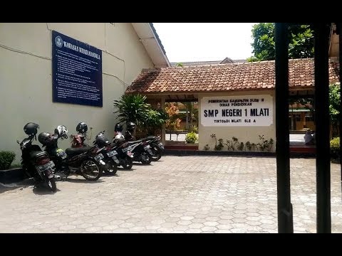 gerakan-sekolah-menyenangkan---smp-1-mlati-yogyakarta---psikologi-ugm-dan-teknologi-informasi-ugm