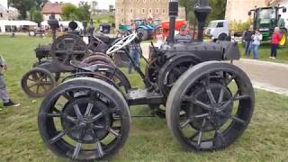 LANZ HP from 1925 and LANZ HL 12 from 1922 starting the engine and driving away tractors.