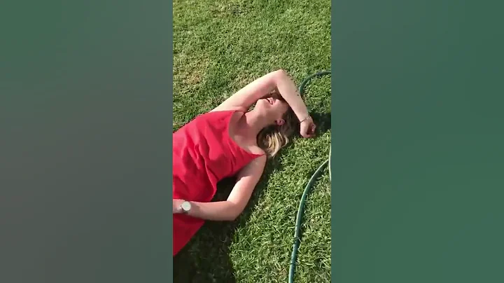 Funny drunk Girl fail - DayDayNews