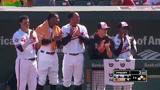 J.J. Hardy receives standing ovation