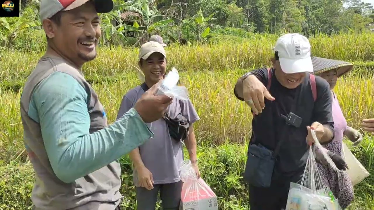 MIMPI YANG JADI NYATA!!! Emak Ini Akhirnya Mendapatkan Barang Yang Diimpikannya