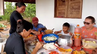 ALMOÇO NA CASA DA AMIGA LÚCIA FERREIRA