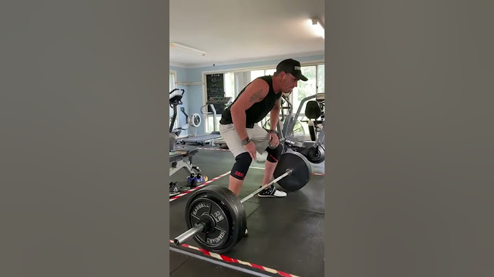 180 KG sumo deadlifts￼